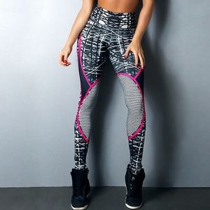 Love & Lupins Leggings Size M